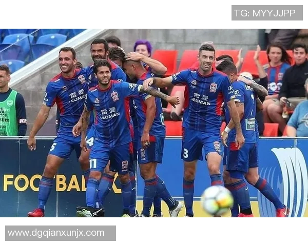 悉尼足球队与中岸水手的精彩对决结果揭晓,赛季走势引人关注 悉尼足球队与中岸水手的精彩对决结果揭晓,赛季走势引人关注